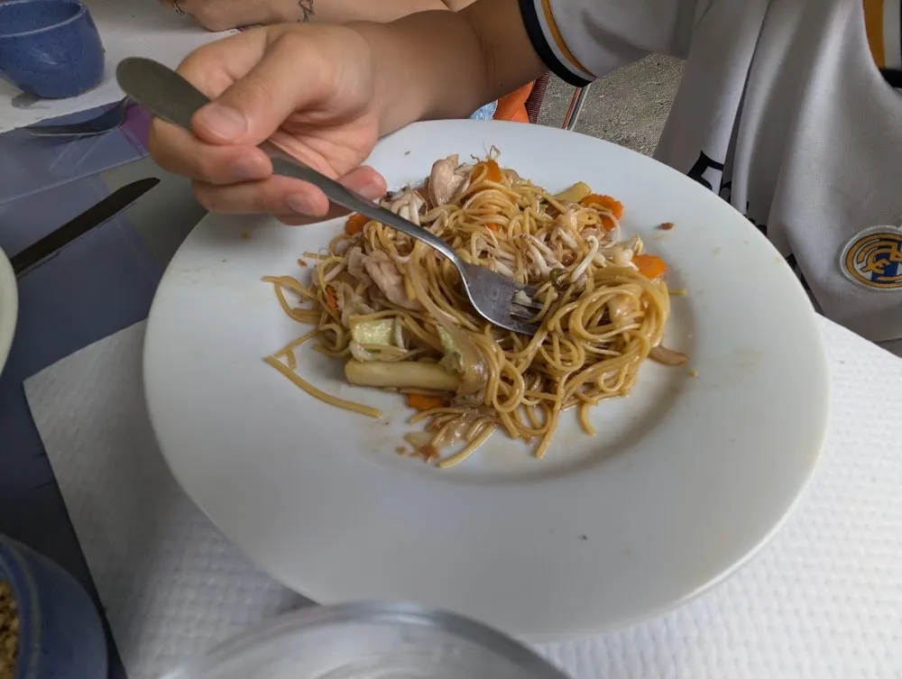 Nouilles Sautées Au Poulet